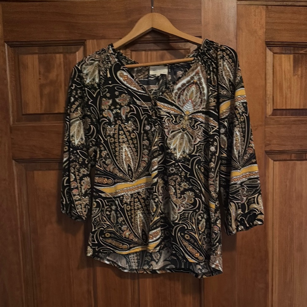 MELLODAY Black and Gold Graphic 3/4 Sleeve Blouse